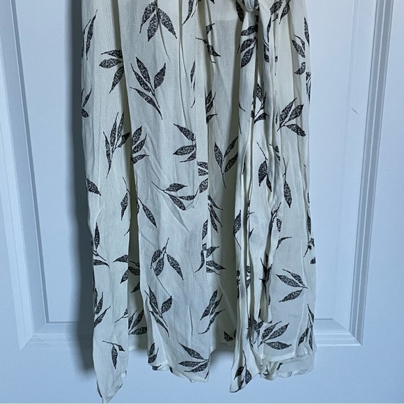 Baltic Born Leaf Print Off Shoulder Maxi Dress 18964 - Picture 4 of 14